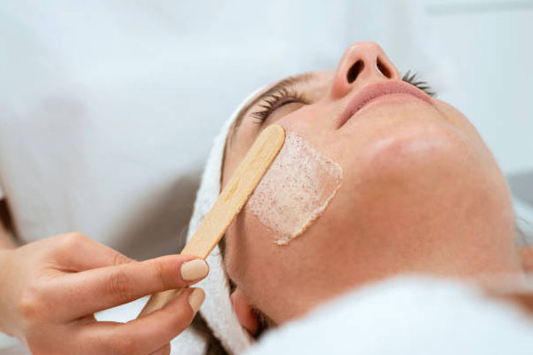 Enzim Peeling Tedavisi